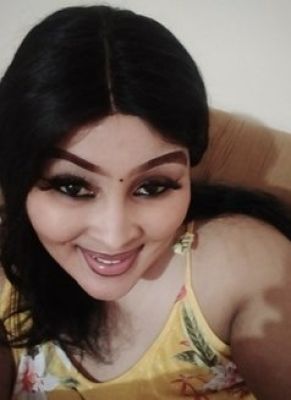 Hot babe in Doha: Scarlet wants to share her passion with you