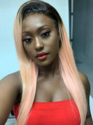 Cheap independent escort Vera charges QAR 500/hr