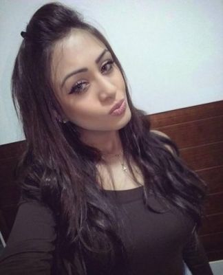 One of the best woman girls Qatar has in store - Laura Real