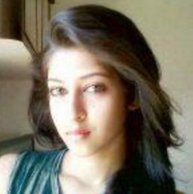 Super busty escort in Doha: Indian Escort (170 cm, 50 kg)